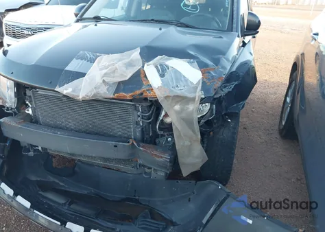 2016 Jeep Compass Latitude z USA, uszkodzony, nr VIN 1C4NJDEB6GD542095